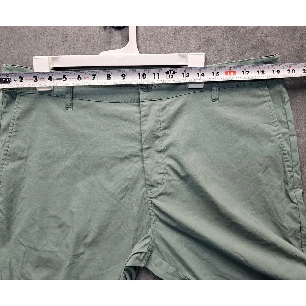 Marsh Wear Mens Size 38 Performance Fishing Shorts Sage Green Nylon Stretch
